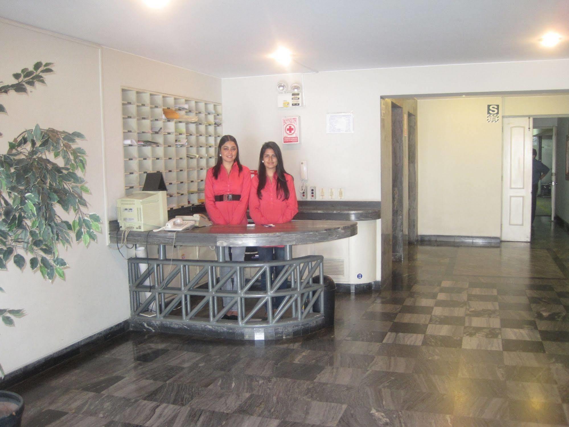 Suites Plaza Las Flores Lima Exterior foto