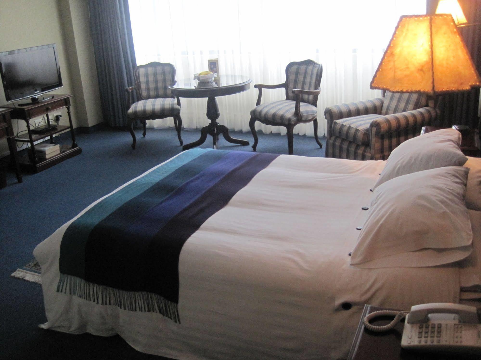 Suites Plaza Las Flores Lima Exterior foto