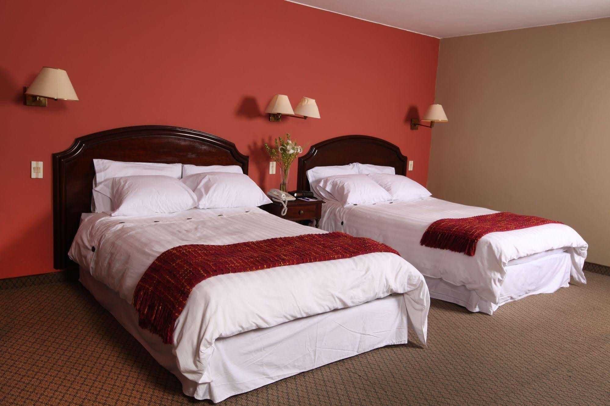 Suites Plaza Las Flores Lima Exterior foto